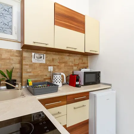 Lejlighed Next To The Boulevard *